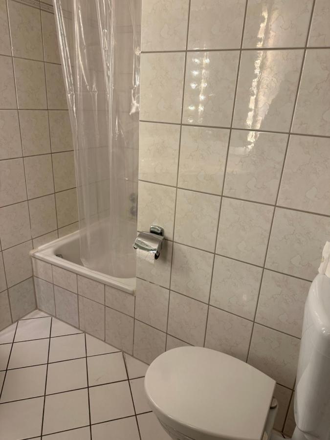 Hotel "Dream In" Heiligenhaus Dış mekan fotoğraf