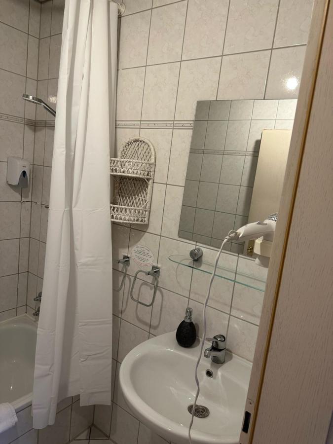 Hotel "Dream In" Heiligenhaus Dış mekan fotoğraf