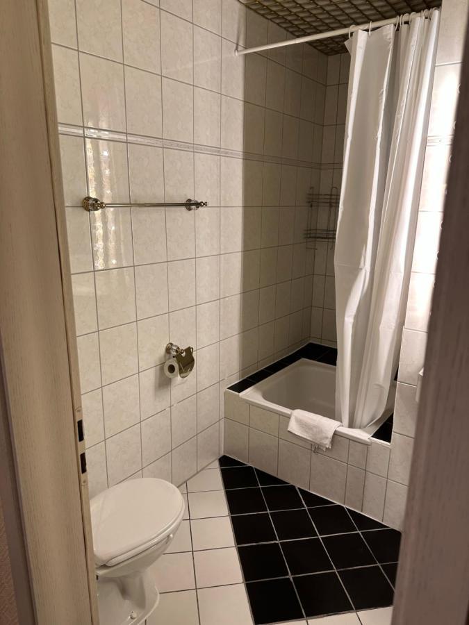 Hotel "Dream In" Heiligenhaus Dış mekan fotoğraf
